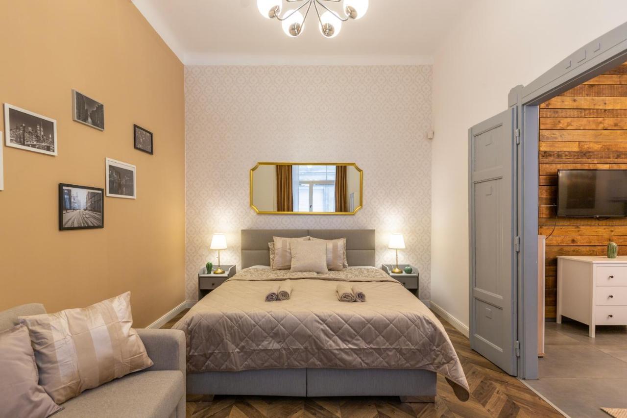 Central Quentin Home With Sauna Next To The New York Cafe, Budapest